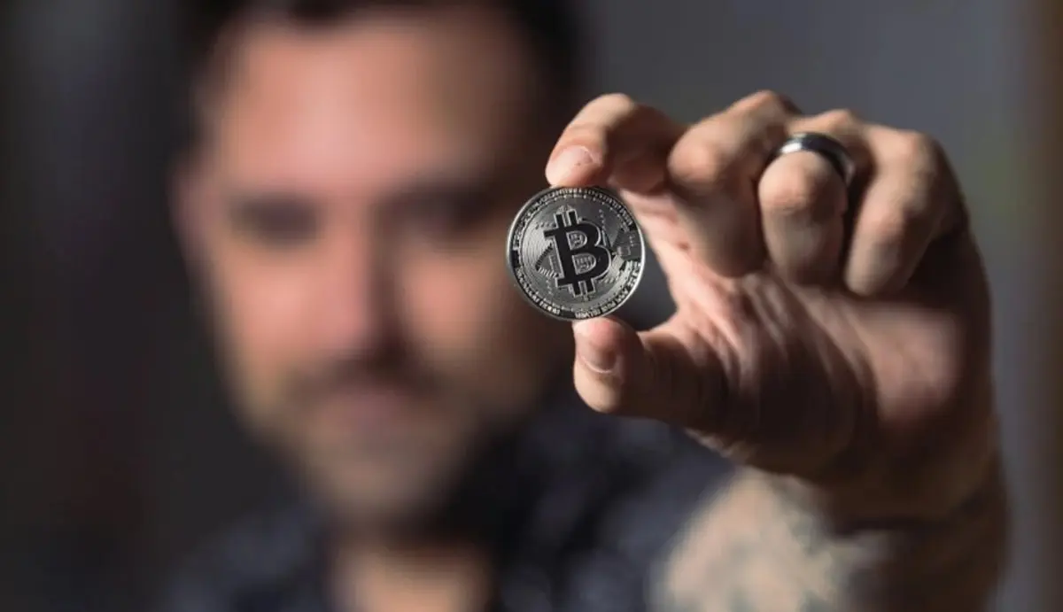 Bitcoin in mano