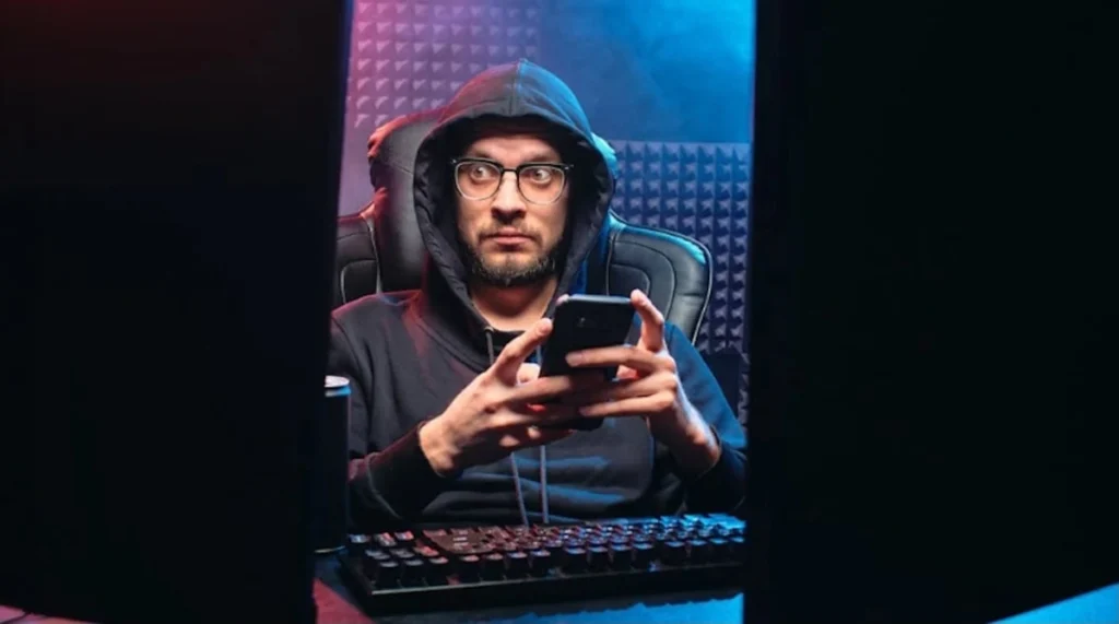 Un "nerd" al computer