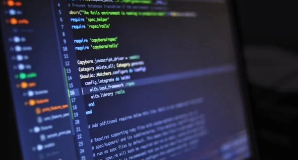 Dettaglio di un laptop acceso