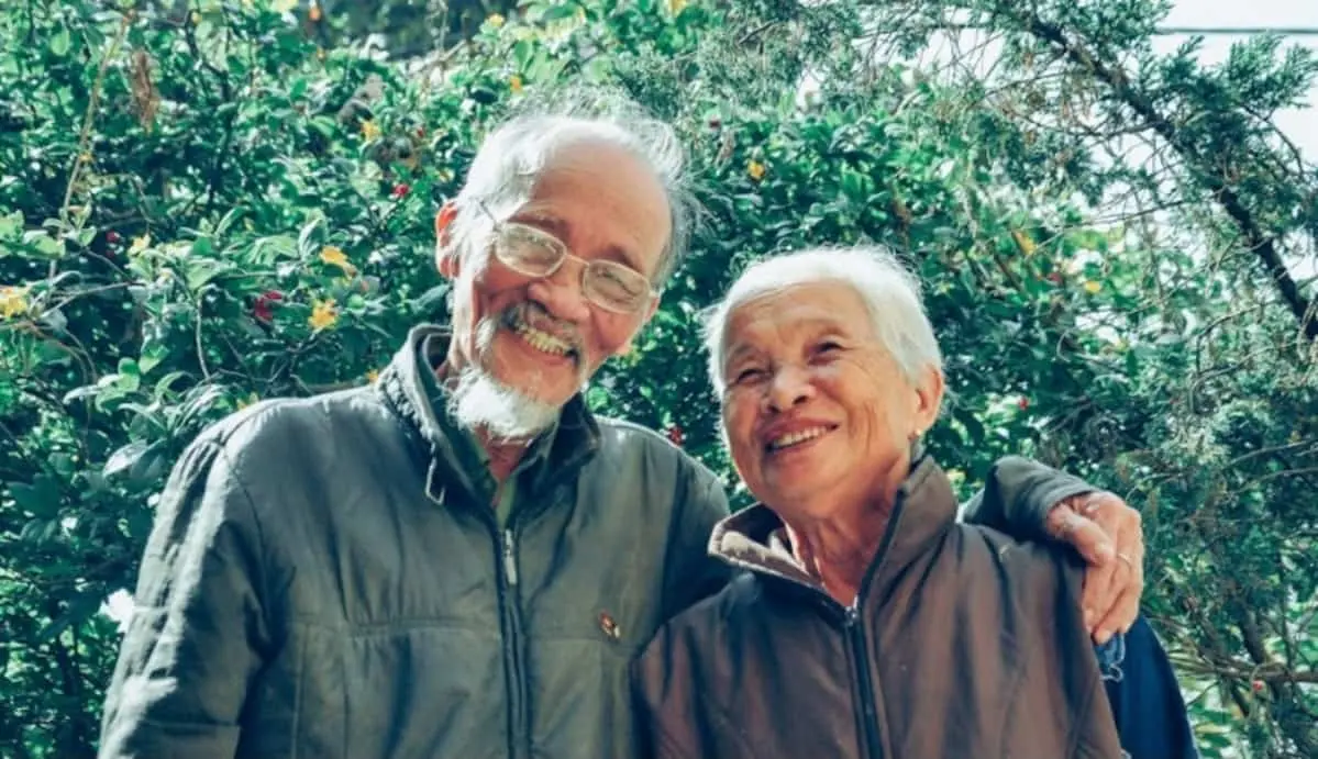 Sicurezza a lungo termine. La costituzione di un Fondo Patrimoniale o l'adozione di alternative come Polizze Vita o Trust è essenziale per garantire la serenità economica dei coniugi in età avanzata e la tutela del patrimonio familiare