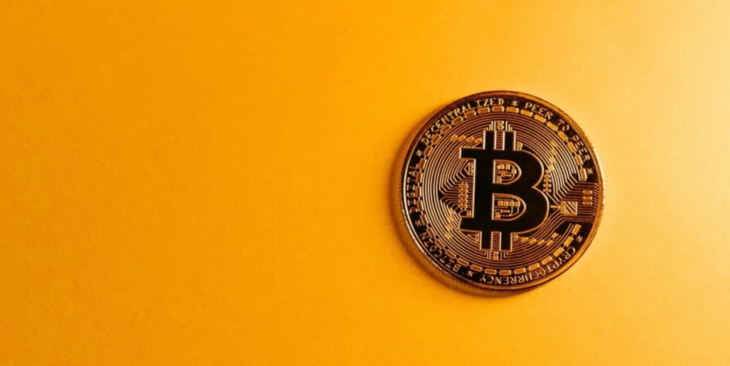 Primo piano su un bitcoin